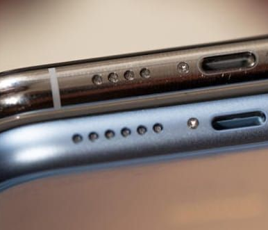 Чистка динамика iPhone